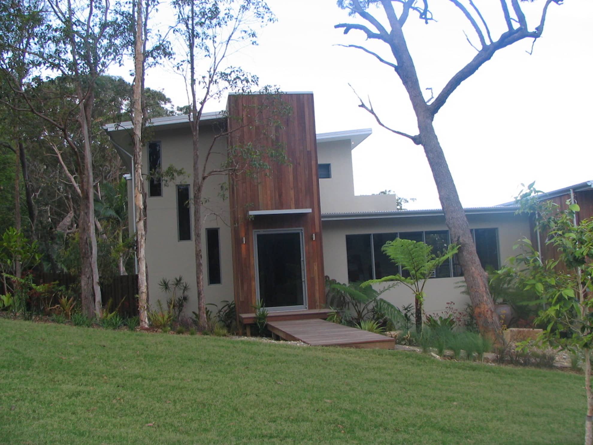 Birdhaven Close project by mdesign, a building design practice that operates on the Sunshine Coast.